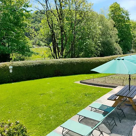 295 Montagnes Du Jura Avec Et Sauna Classe 3 Etoiles アパート *
